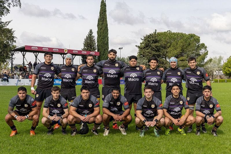 San Carlos ganó con autoridad y sigue firme en la punta del torneo