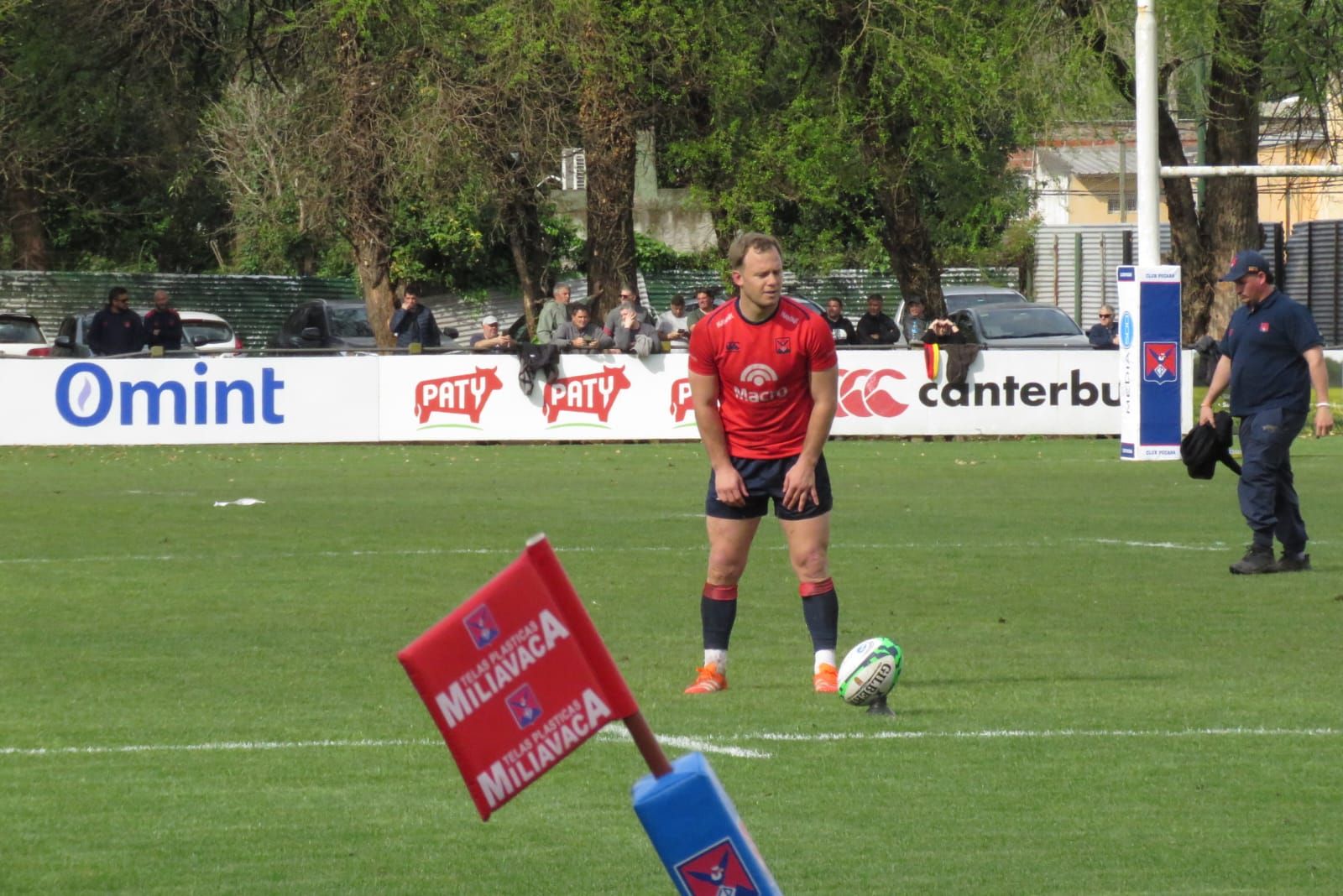 Lomas Athletic se quedó con el clásico en su visita a Burzaco y se aseguró el ticket a los play off