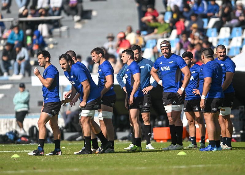 LOS PUMAS ENTRENARON POR PRIMERA VEZ EN JUJUY CON EL APOYO DE SU GENTE