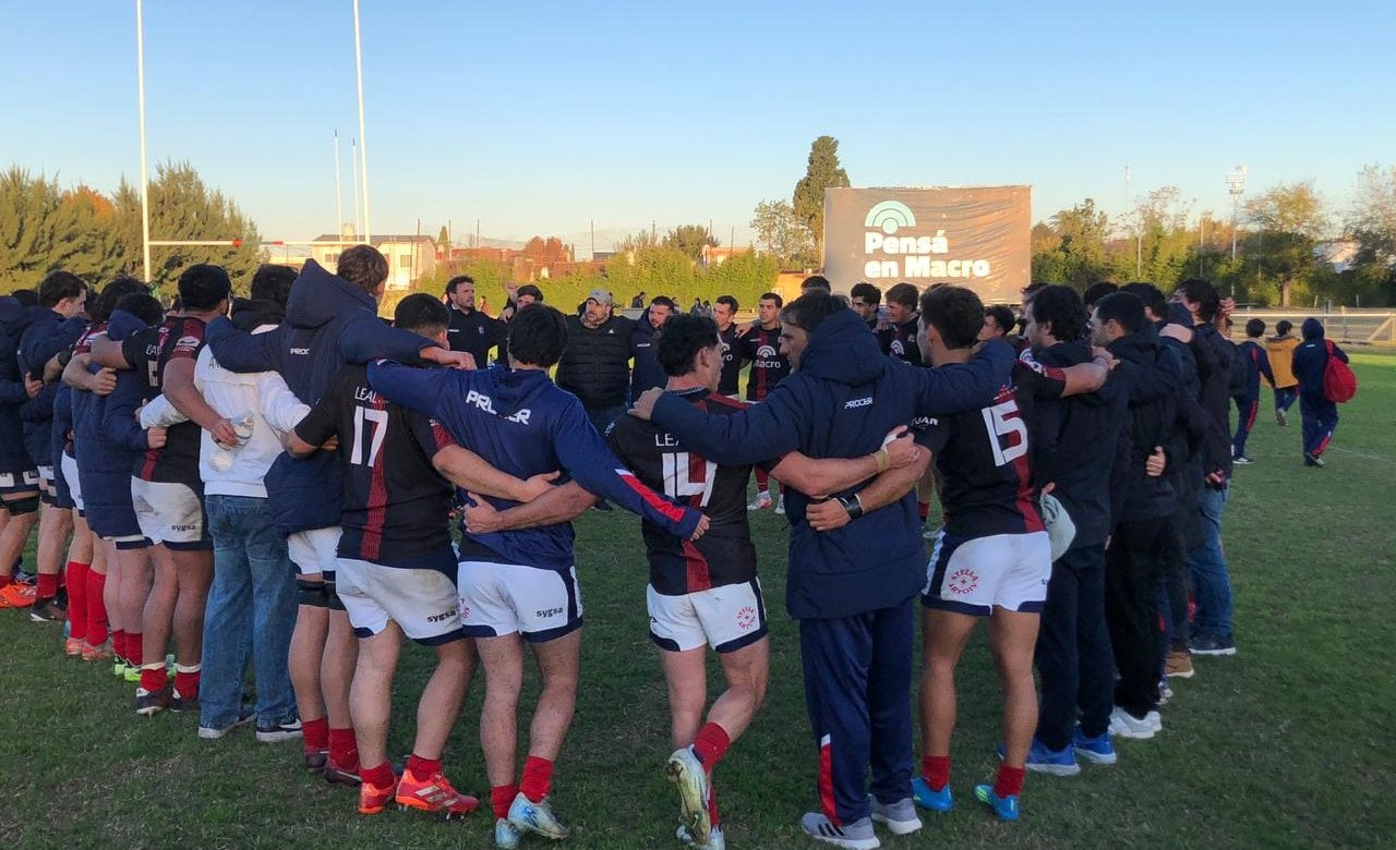 SAN LUIS VENCIÓ A CURUPAYTÍ Y YA ACARICIA EL ASCENSO AL URBA TOP 14