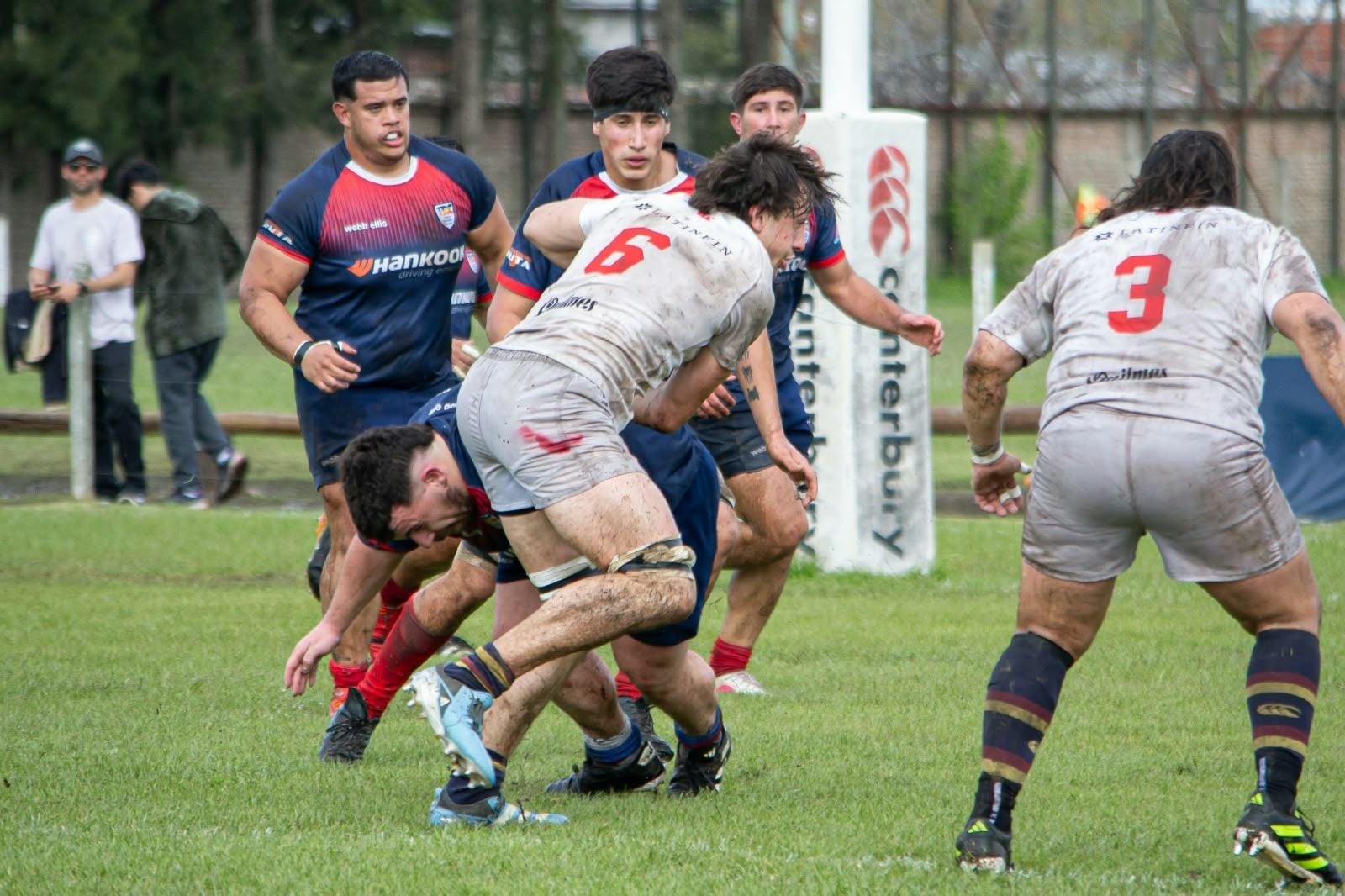 Old Georgian venció a Tigre y no se baja de la pelea por el título